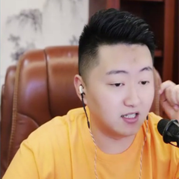 YY小洲怒骂阿哲阴险势利眼，曾买热搜害自己！