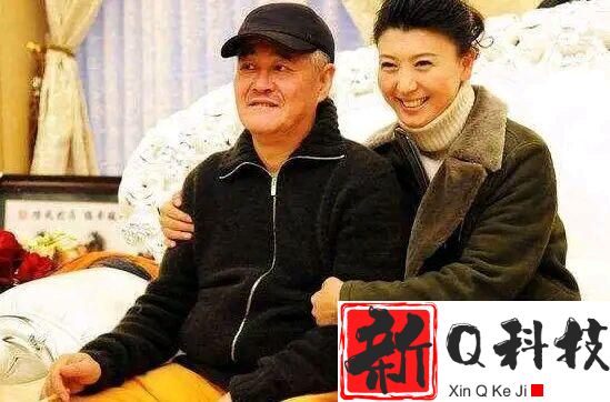 闫学晶离婚原因曝光（现任马明东颜值碾压林越财富超过赵本山）